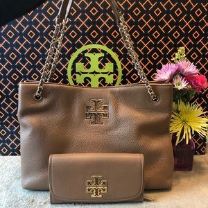 TORY BURCH BRITTEN TOTE & TRAADEEE